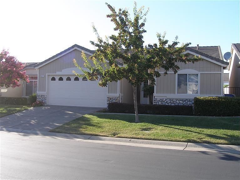 1st image of 677 Diamond Glen Cir