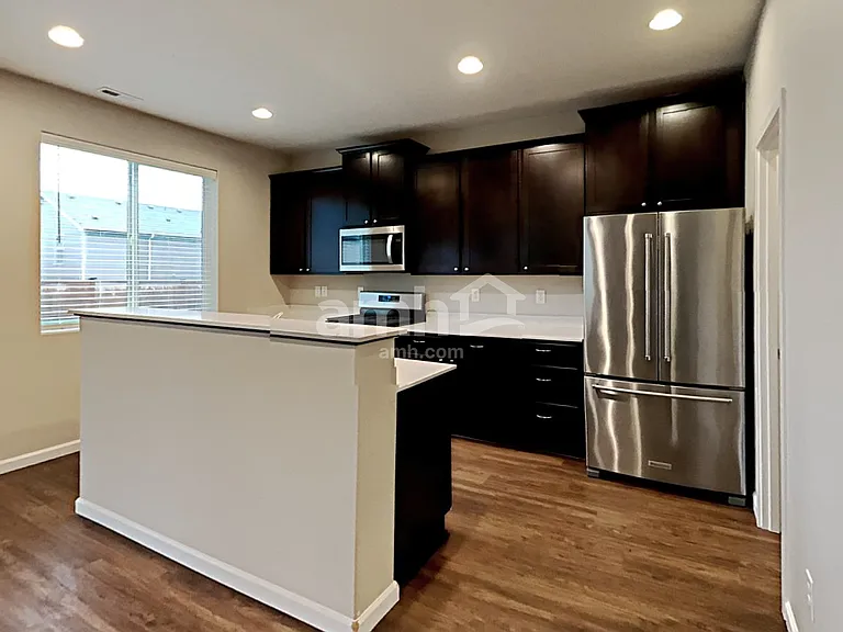 246 Jasmine Ln — Photo 4