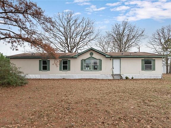 3rd image of 265 Pine Valley Dr
