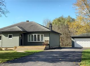160 Broezel Ave, Lancaster, NY 14086