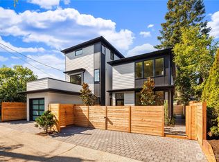 5948 B 39th Ave SW, Seattle, WA 98136