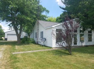 1810 E State Route 133, Hindsboro, IL 61930