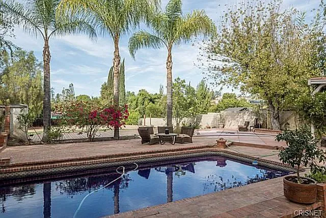 22349 Dolorosa St — Photo 4