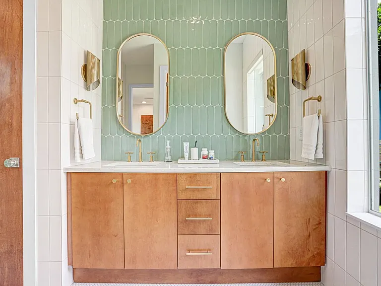 1326 W Fig St — Photo 27