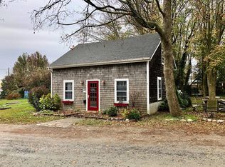 934 E Main Rd #A, Portsmouth, RI 02871