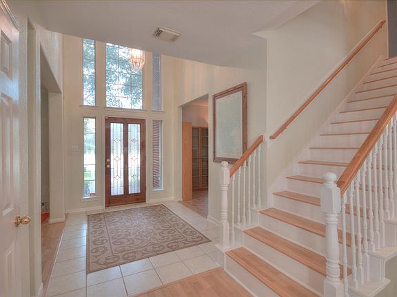 3rd image of 2303 Primwood Ct