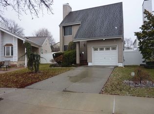 155 Heffernan St, Staten Island, NY 10312