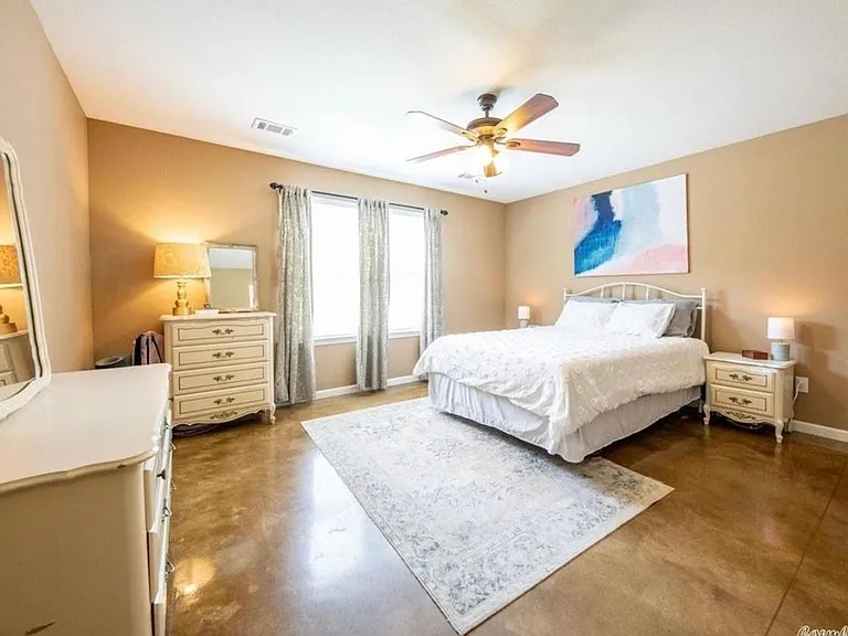 1722 Milburn Dr — Photo 15