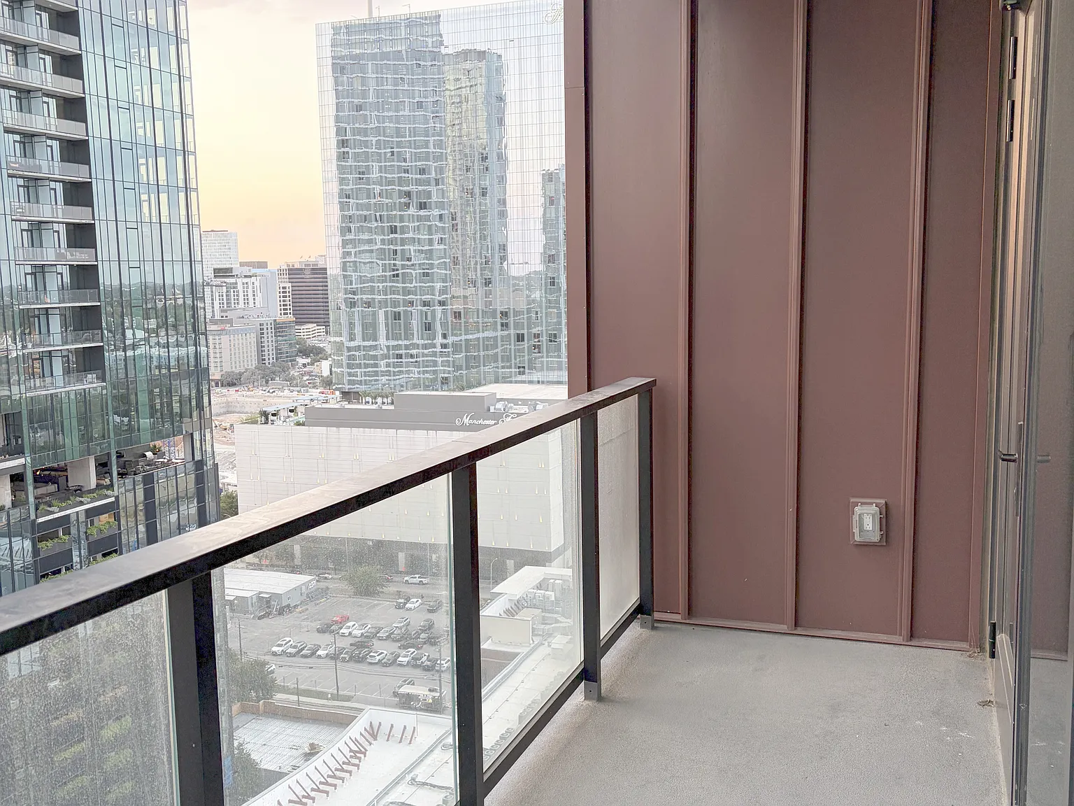 2 bed, 1176 sqft, $4,475 — Photo 4