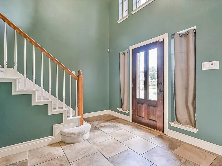 2714 Safe Harbour Cir — Photo 4