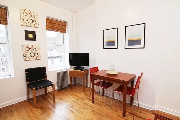 Rented by Compass | media 12