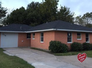 718 Queens Rd, Pasadena, TX 77502