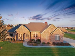 3505 Carrington Ln, Bloomington, IL 61705