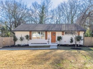732 Manhasset Rd, Charlotte, NC 28209