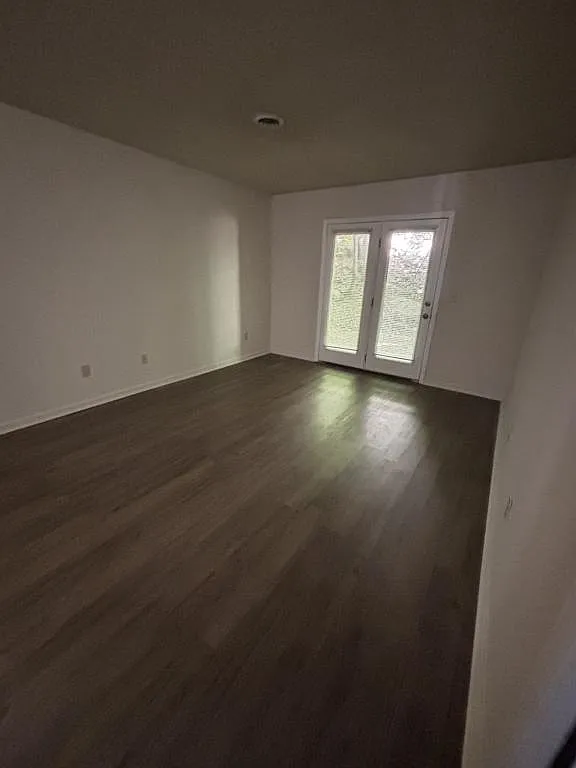 305 Farside Dr. Apt. #4 Rogersville, TN — Photo 4