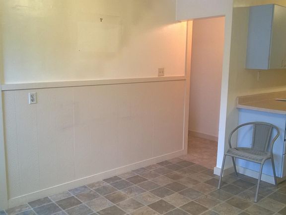 2nd image of 1 Franklin St
