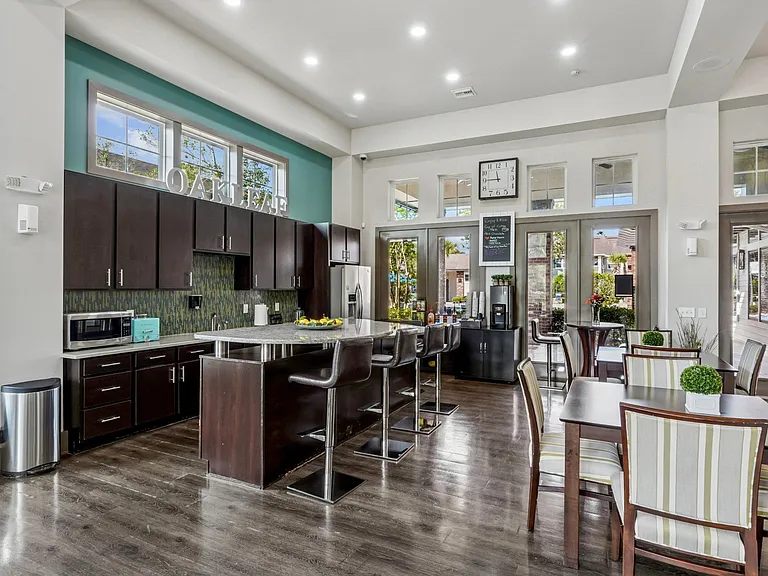 Oakleaf Plantation Apartments — Photo 32