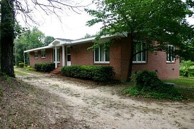 4th image of 330 Lee Road 450