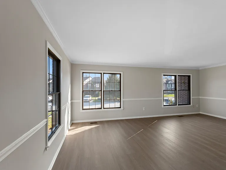 20 Rhodes Pl — Photo 9