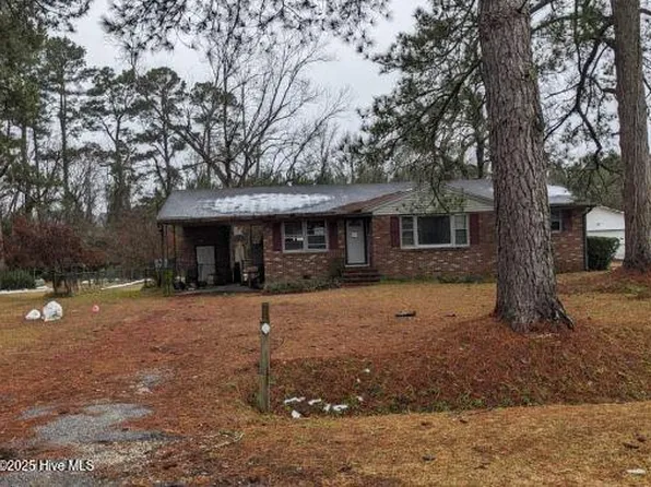 129 Sunset Avenue, Whiteville, NC 28472