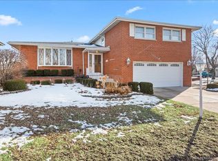 10441 S Long Ave, Oak Lawn, IL 60453