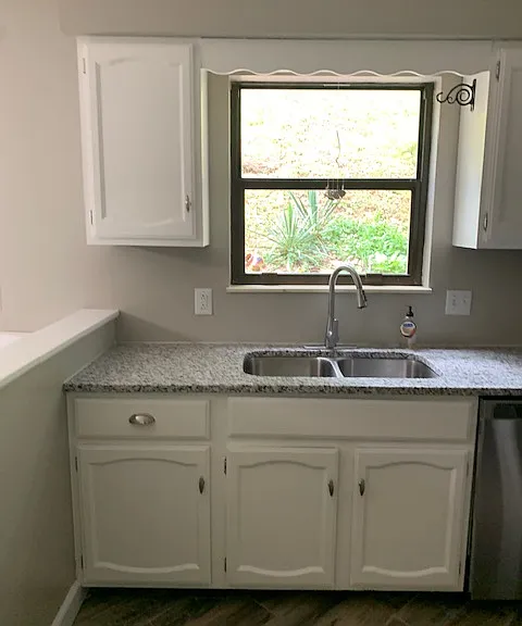 1826 Mountain Dr — Photo 4
