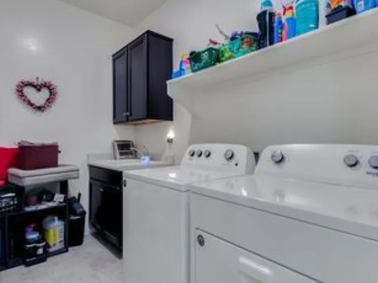 9817 W Southgate Ave — Photo 23
