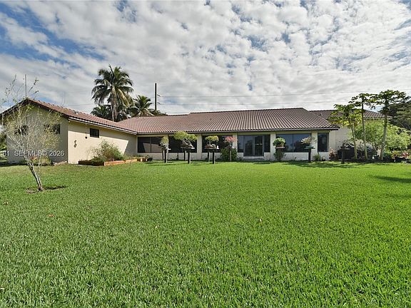 4th image of 5425 SW 190th Ave
