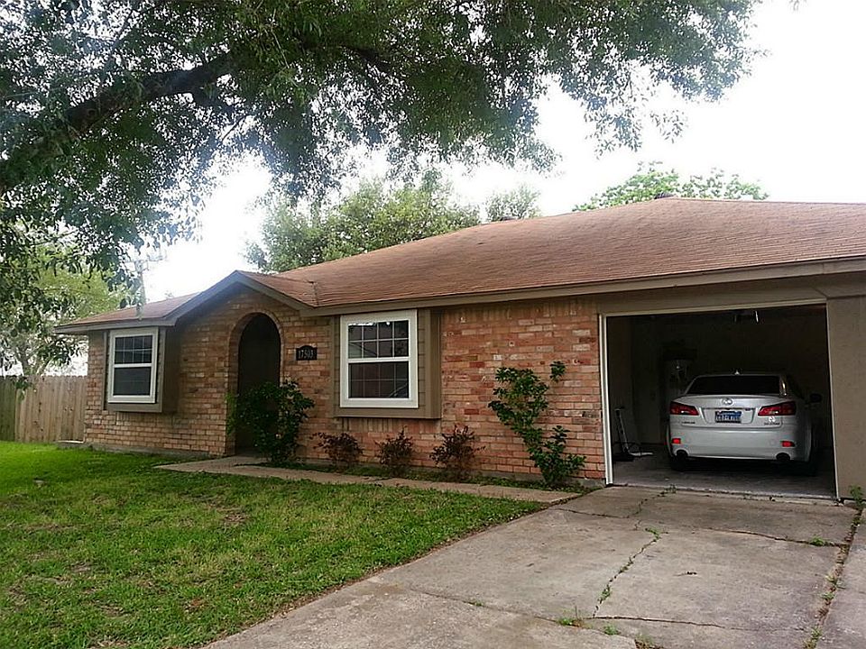 1st image of 17503 Heritage Cove Dr