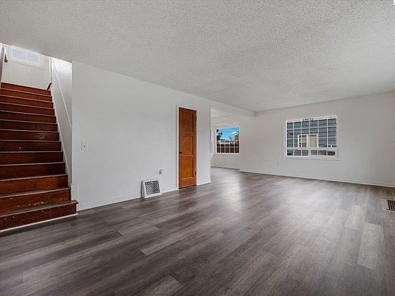 3rd image of 1116 Perkins Ave #1118