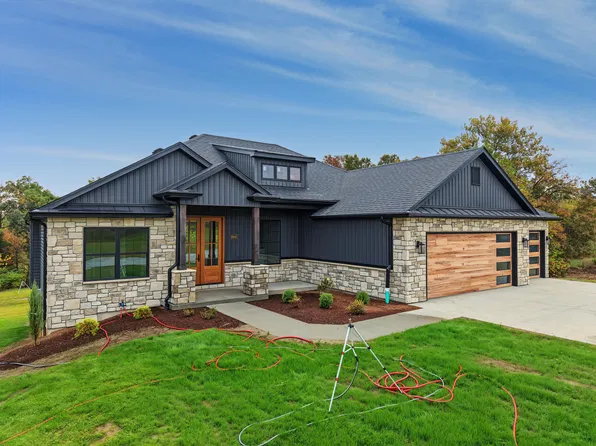 8944 N Highway Vv, Columbia, MO 65202