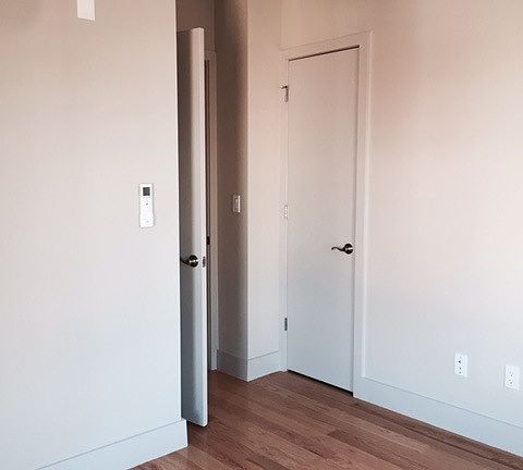 5th image of 1694 Park Ave