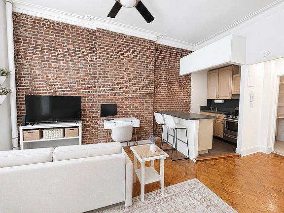4th image of 40 W 85th St APT 2F