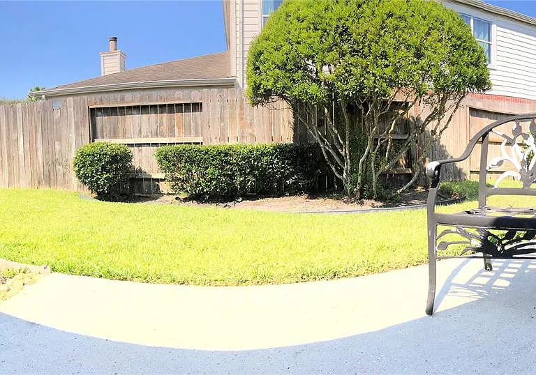4611 Pin Oak Creek Ln — Photo 23