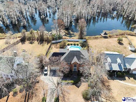 5th image of 408 Millstone Rd