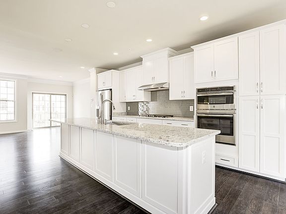 Gourmet Kitchen