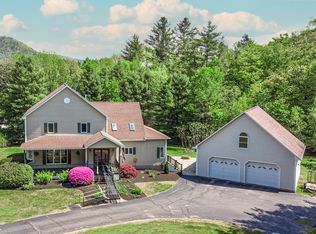7 E Buckland Rd, Shelburne Falls, MA 01370