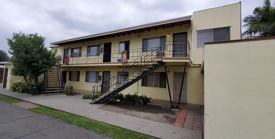 1st image of 7914 Duchess Dr