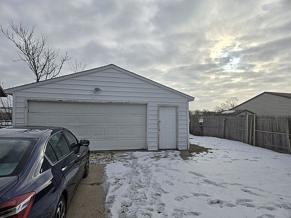 2nd image of 1810 Godfrey Ave SW
