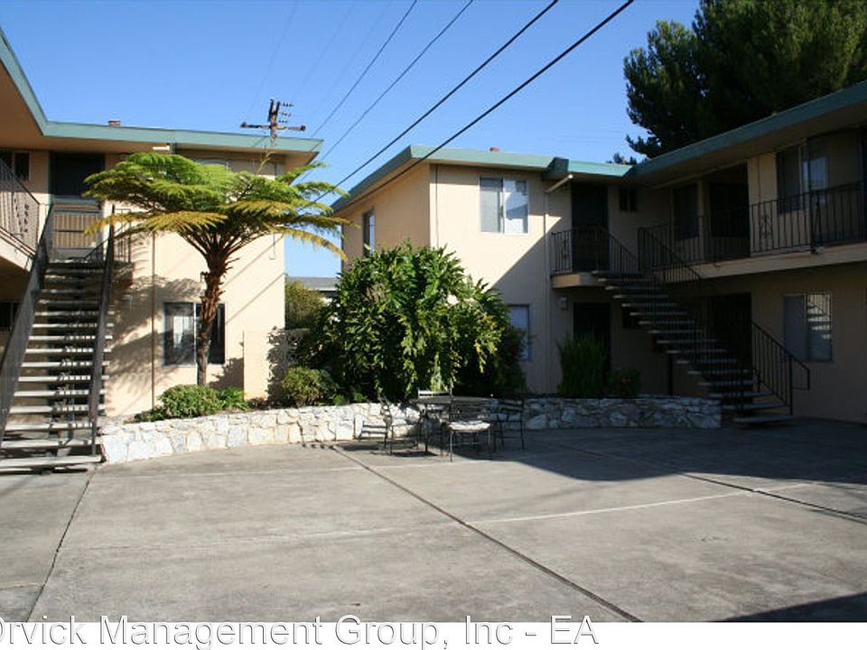 2nd image of 1368 Reeve St #2