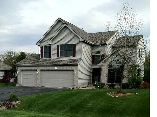 405 Lakewood Dr photo 1