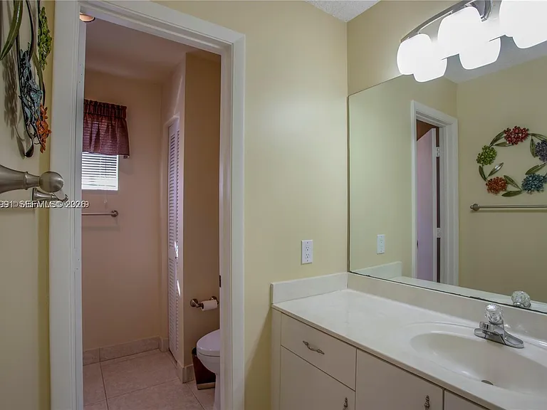 614 Stanton Ln — Photo 11