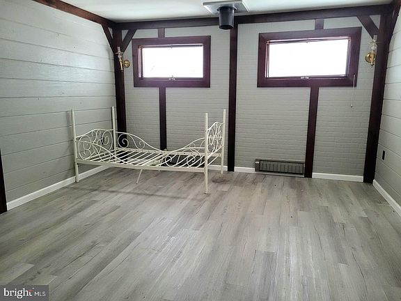5th image of 828 Bingaman St