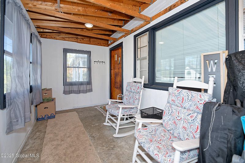 5th image of 38 Defreest Avenue