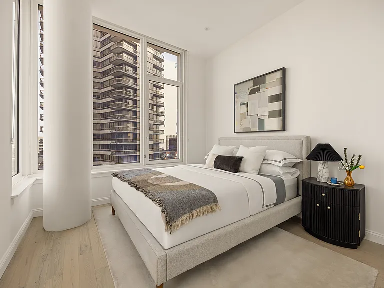 1026 3rd Ave #25A — Photo 7