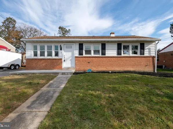3 Chelsea Ln, Harrisburg, PA 17109