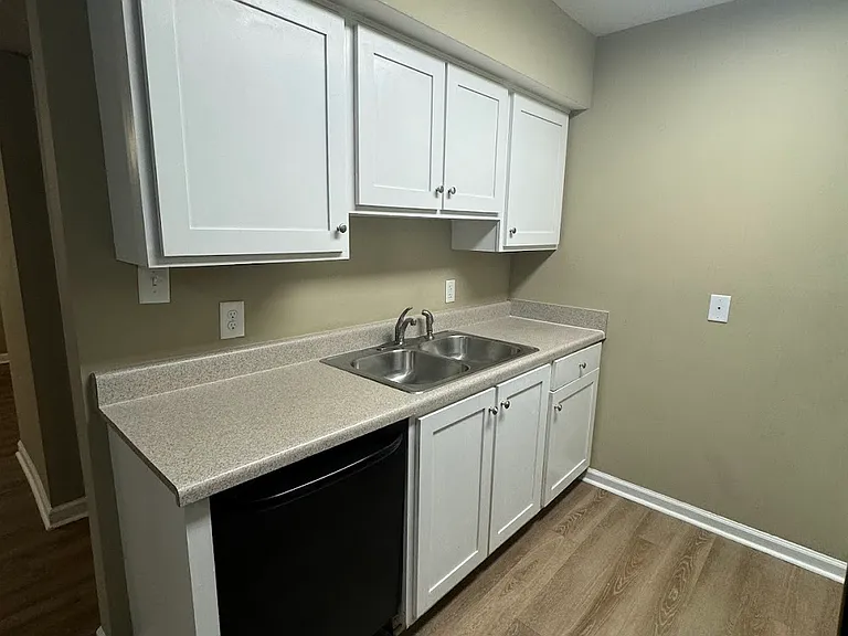 411 Baldwin Rd #303 — Photo 7