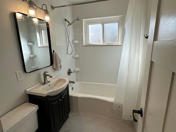 4th image of 1122 69th St