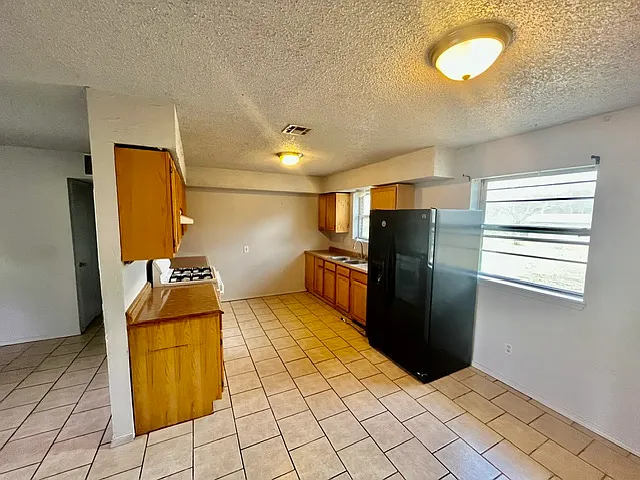 3400 Governor Harris Dr — Photo 4