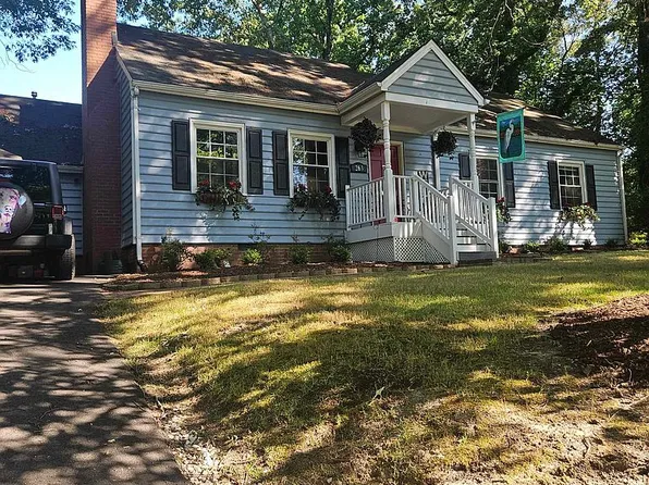 263 Shoe Ln, Newport News, VA 23606